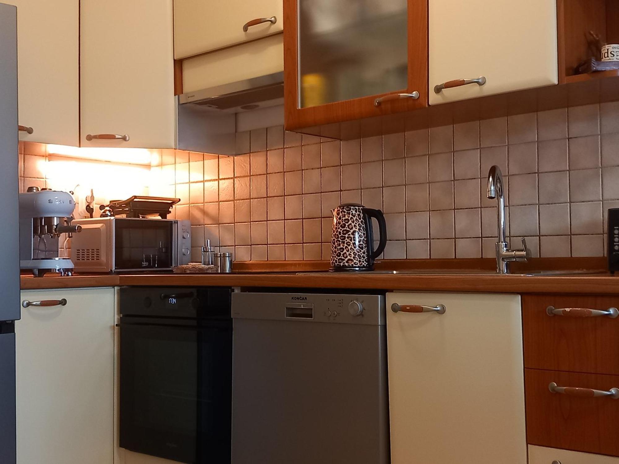 Apartment Harmony - Pleasant And Comfortable Place With A Balcony And A Secured Garage Split Exterior photo